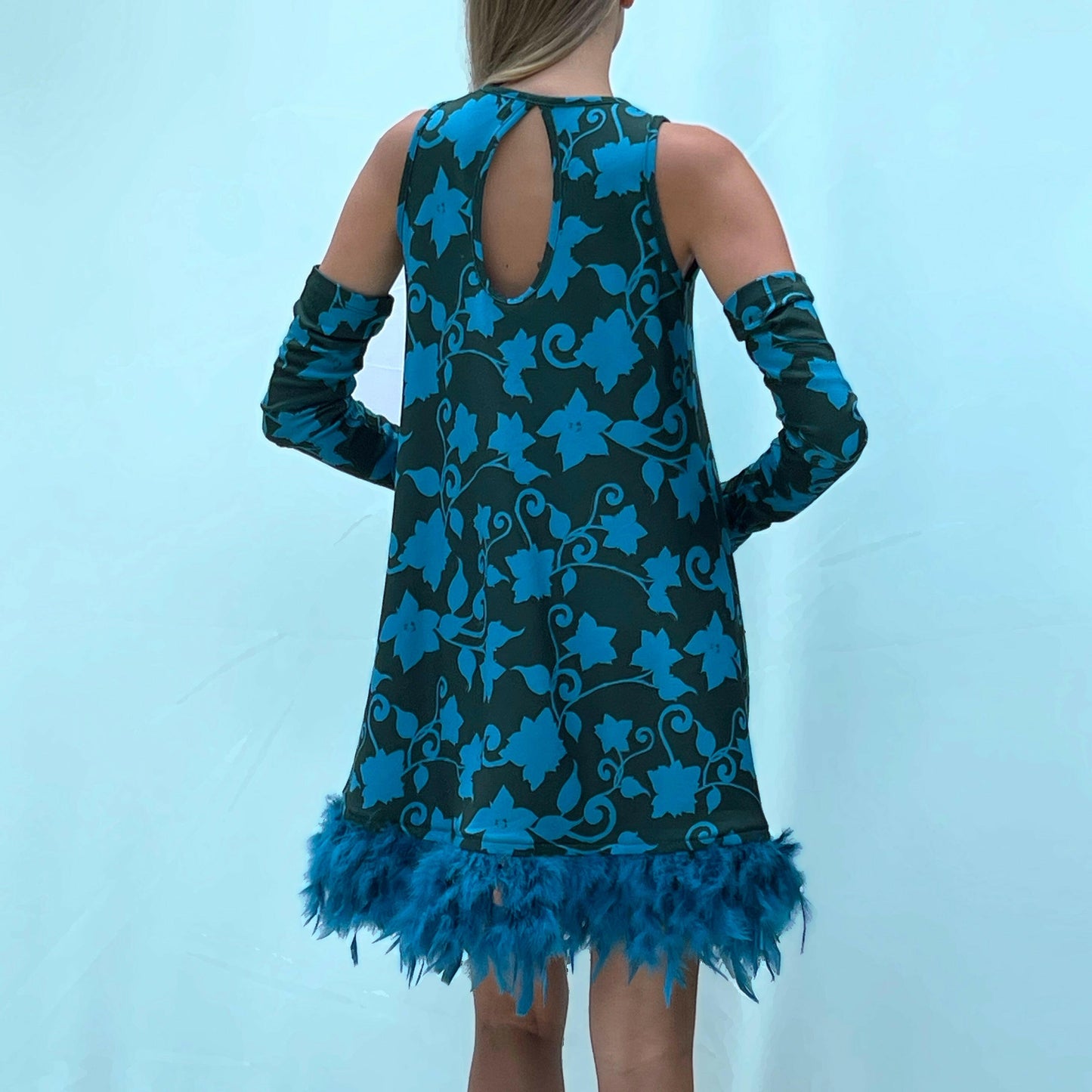 Abito Fiori Piume B..